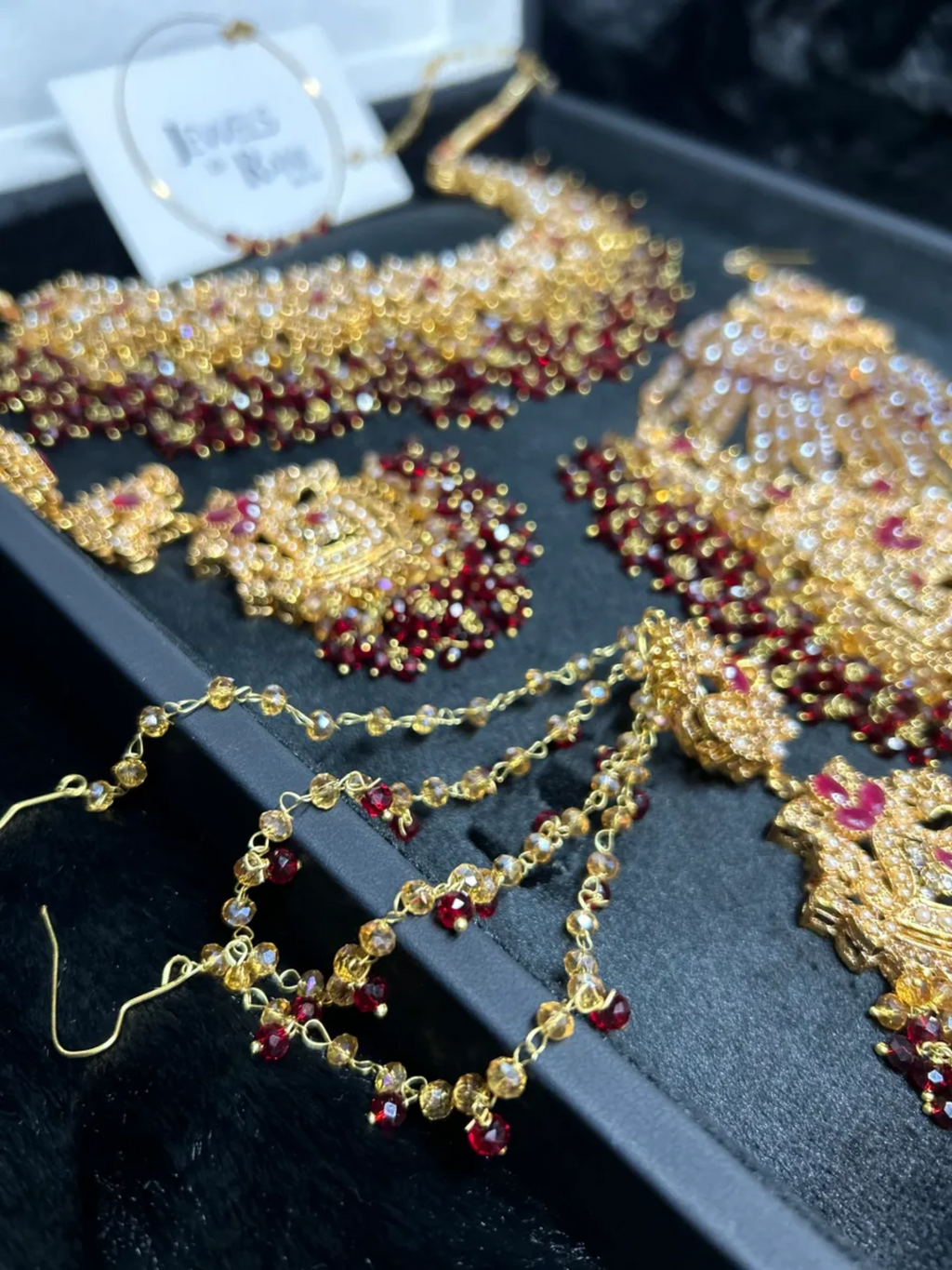 Beautiful Gold & Maroon Pakistani Bridal set, with heavily beaded earrings & tikka. - Jewelsbyrani