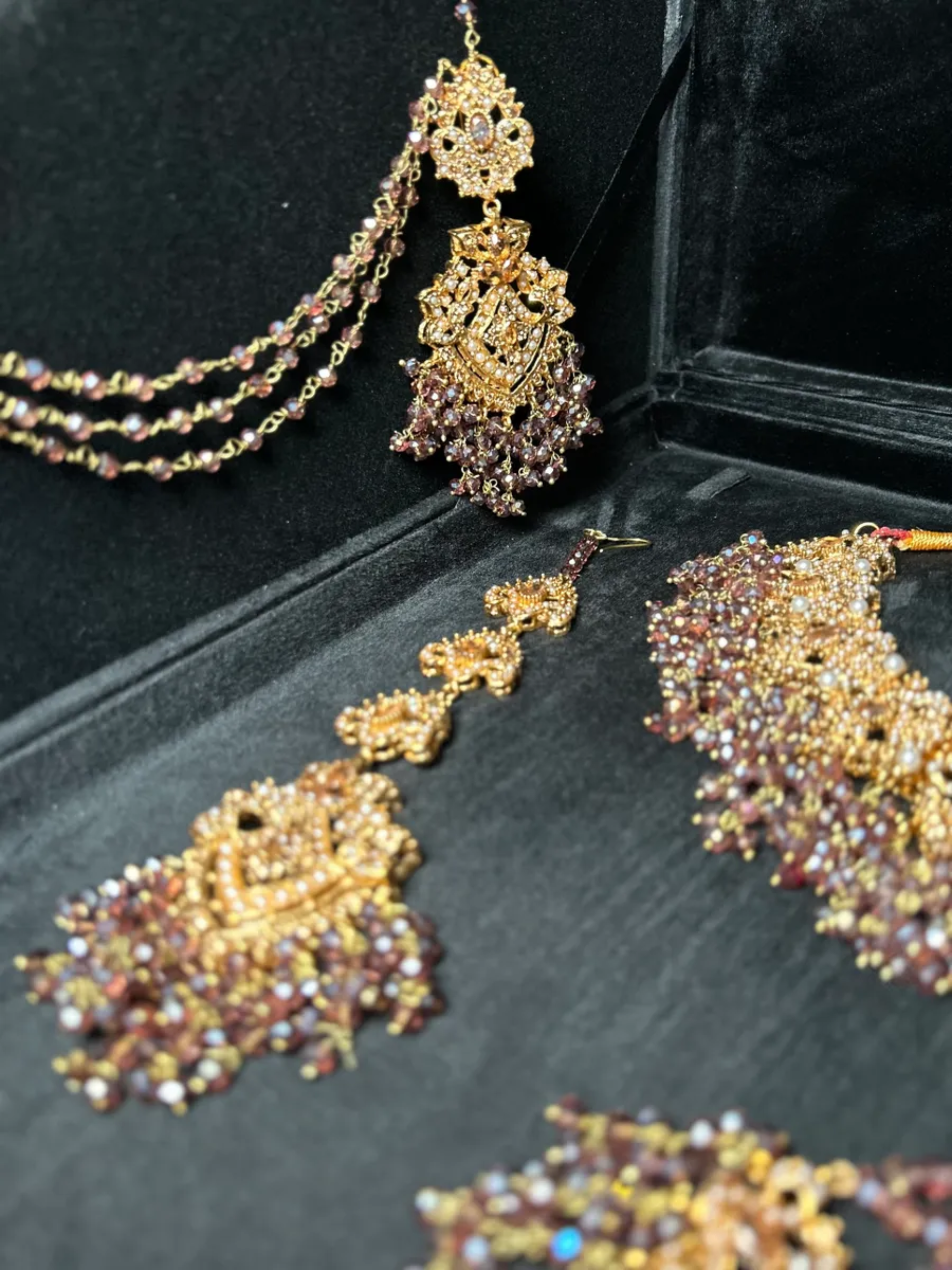 Purple & Gold necklace set, with heavily beaded earrings & tikka