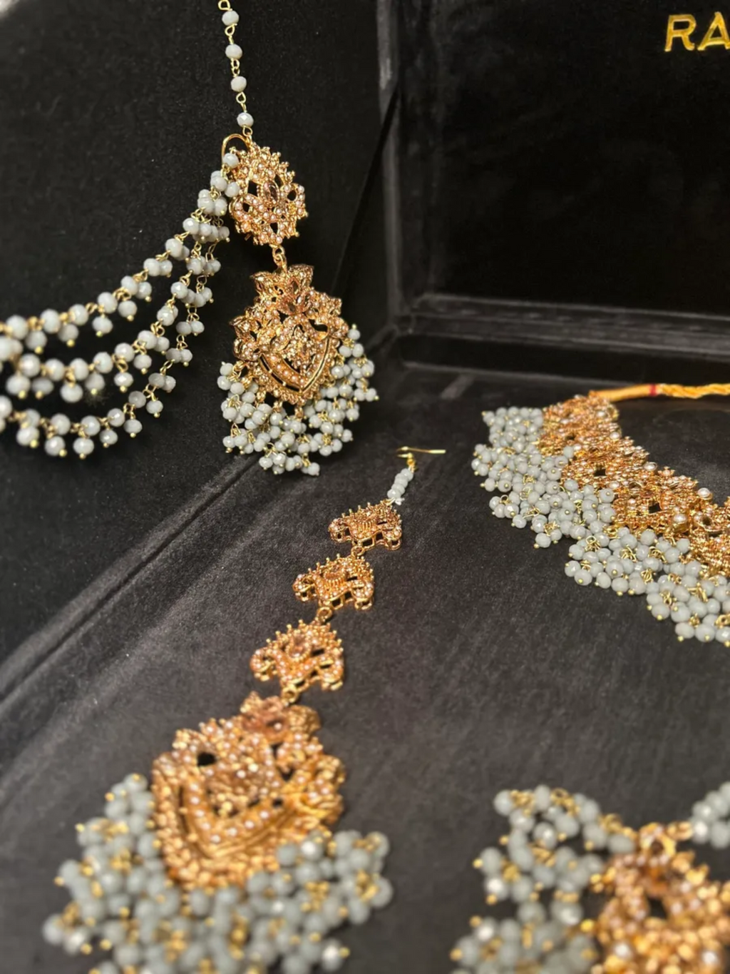 Grey & Gold Bridal Set - Jewelsbyrani