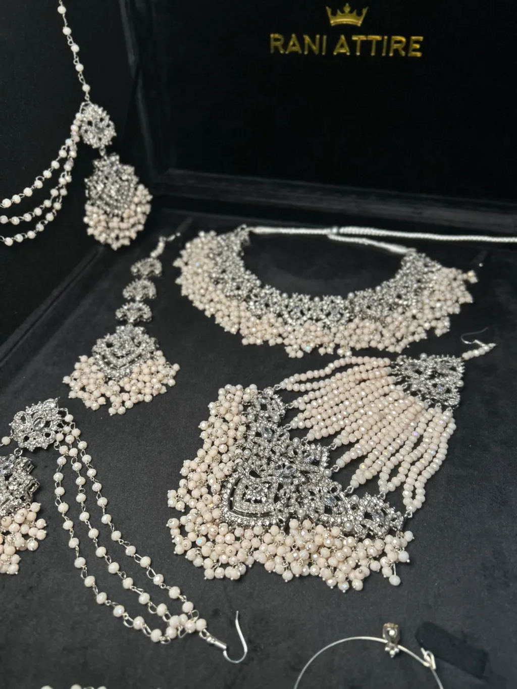 Bisque Beige & Silver Bridal Set - Jewelsbyrani