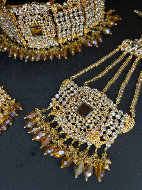 Beautiful Gold choker + Jhumar & Tikka Set - Jewelsbyrani