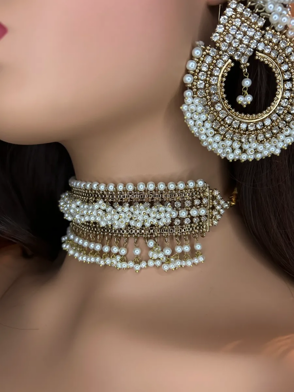 White & Gold necklace set, with heavily beaded earrings & tikka. - Jewelsbyrani
