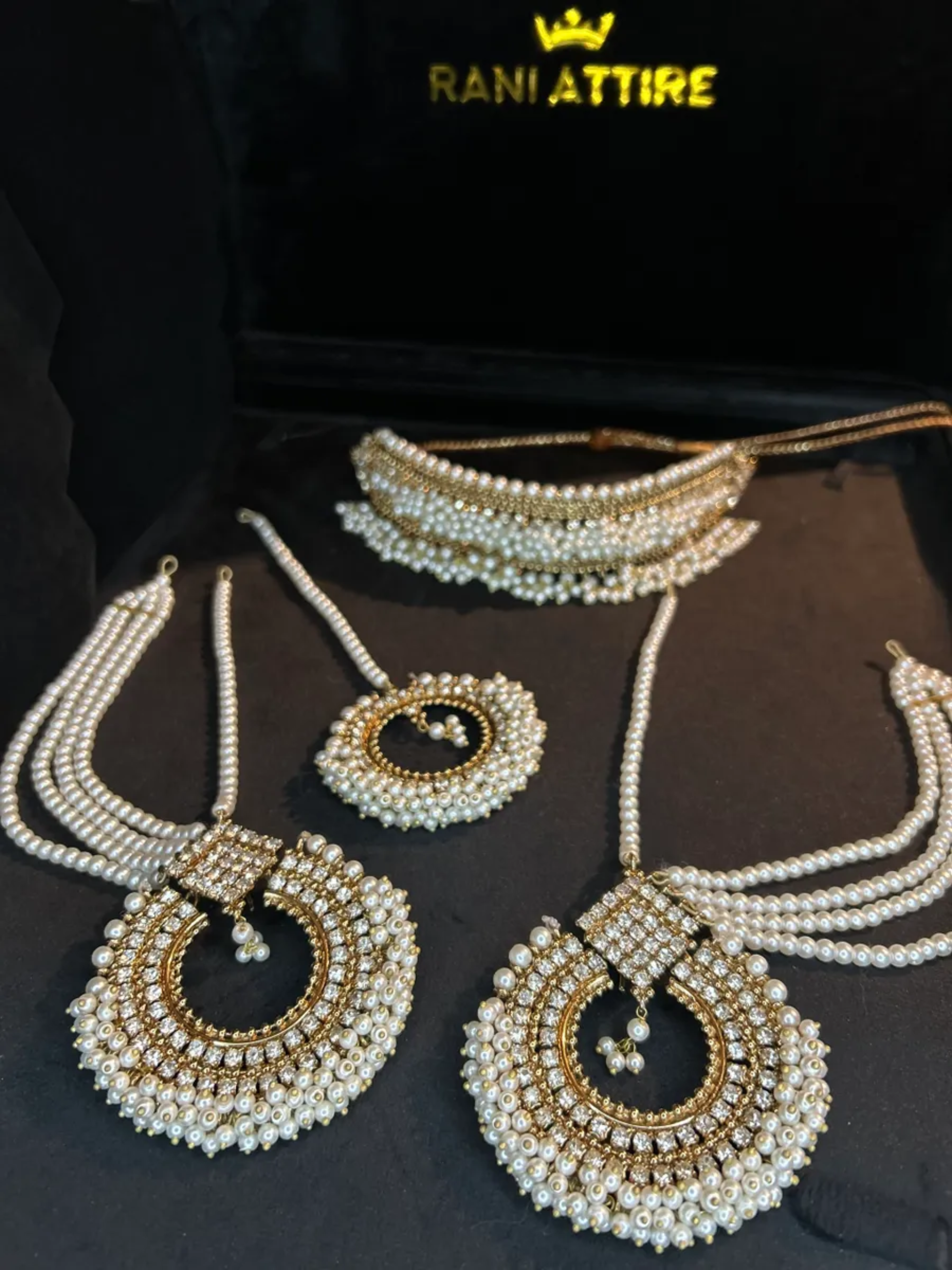 White & Gold necklace set, with heavily beaded earrings & tikka.
