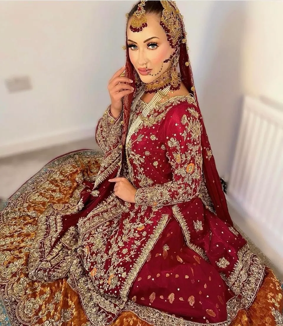 Maroon & Gold Choker necklace set, with heavily beaded earrings & tikka
