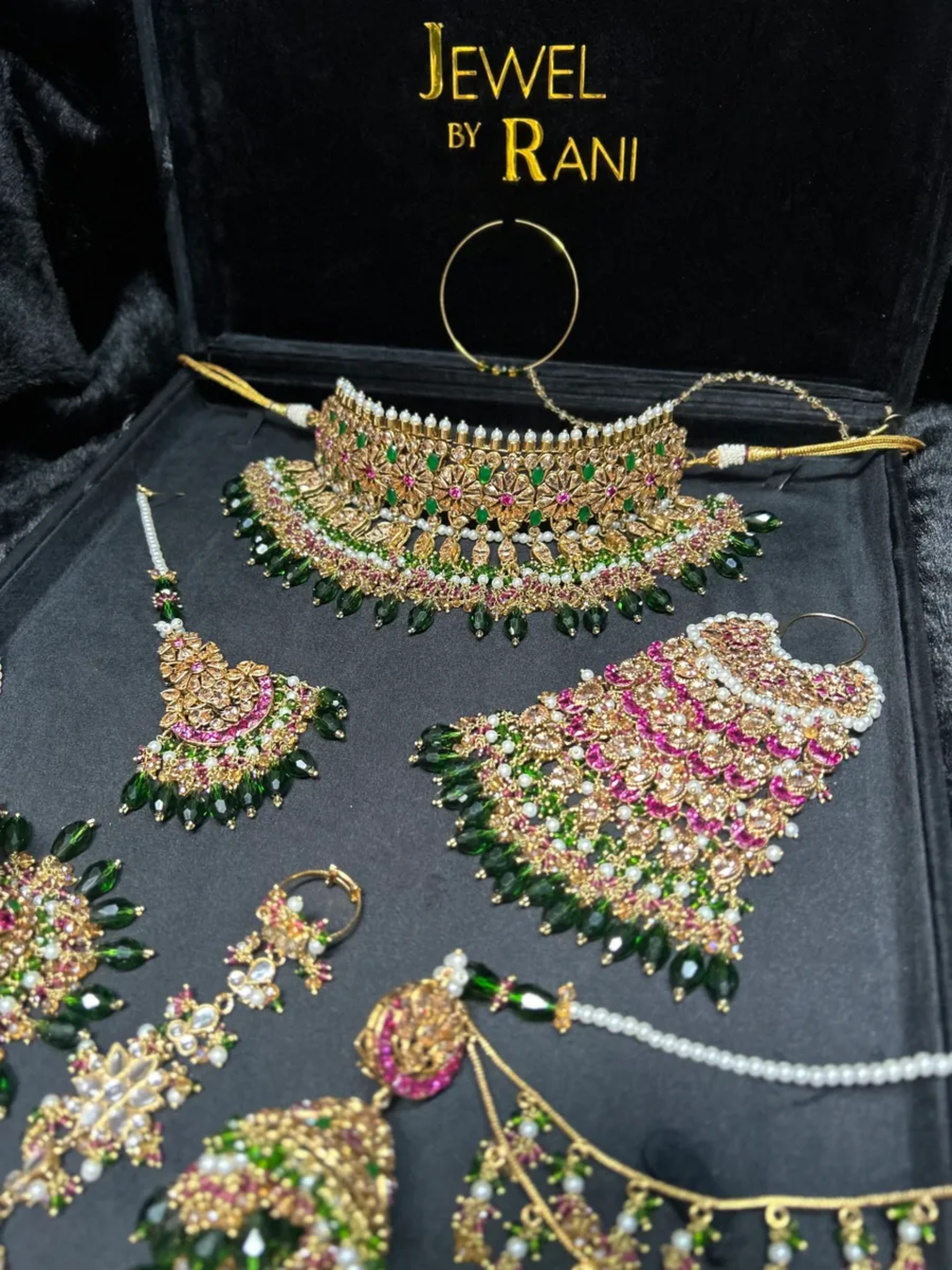 PRE ORDER: 6 Week Making time- Gorgeous Green Mehndi Choker Full Bridal Jewellery Set - no hand piece - Jewelsbyrani