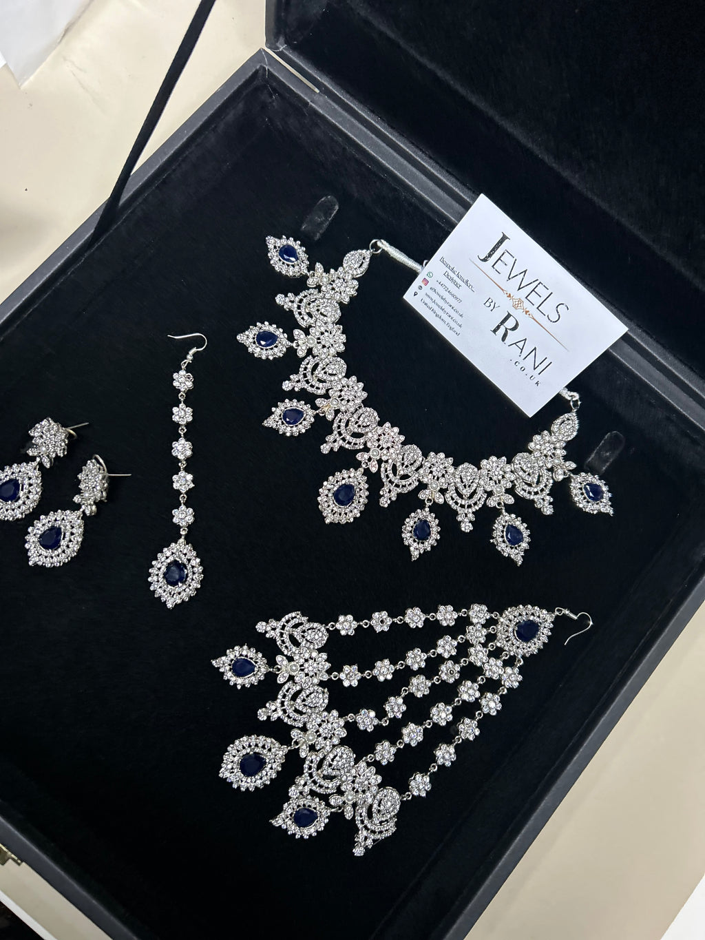 Trending, Royal Blue & Silver Statement Set Style 5207