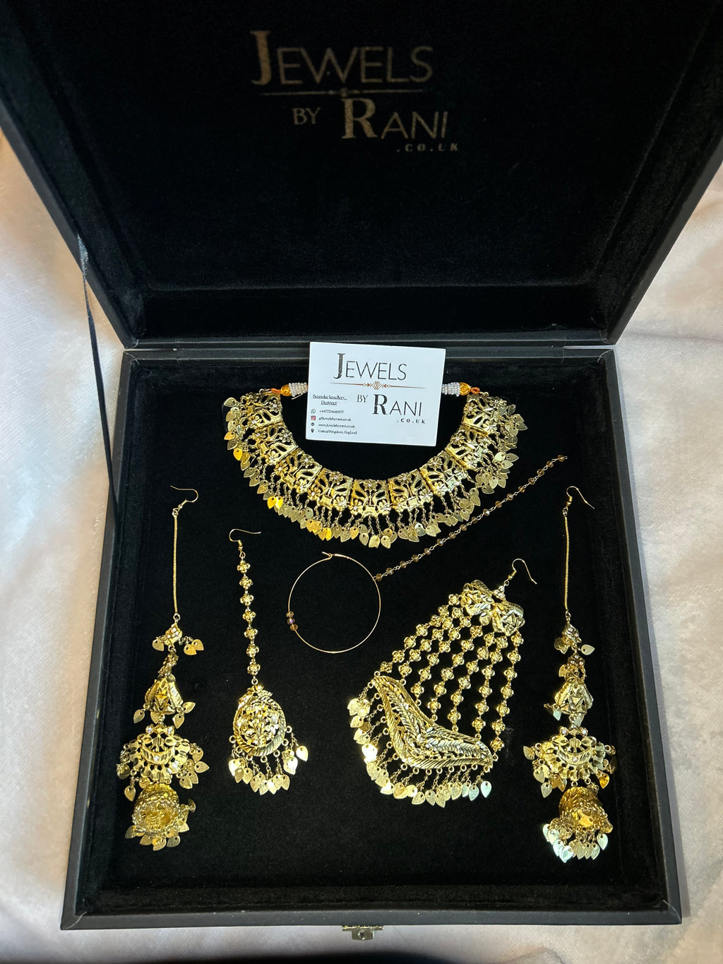 Vintage 22crt Gold Plated Necklace Set Gold and White Style 52936