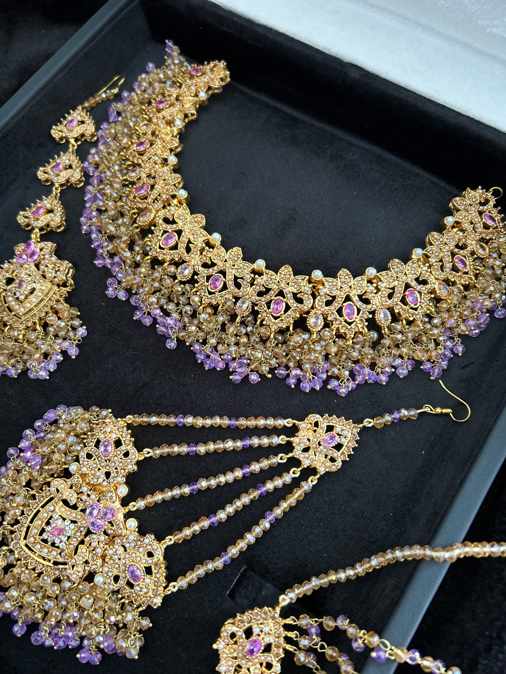 Lilac and Gold Jewellery Set with beautiful small Jhumkies