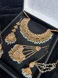 Beautiful Icy Blue and Gold Jewellery Set With Saharas