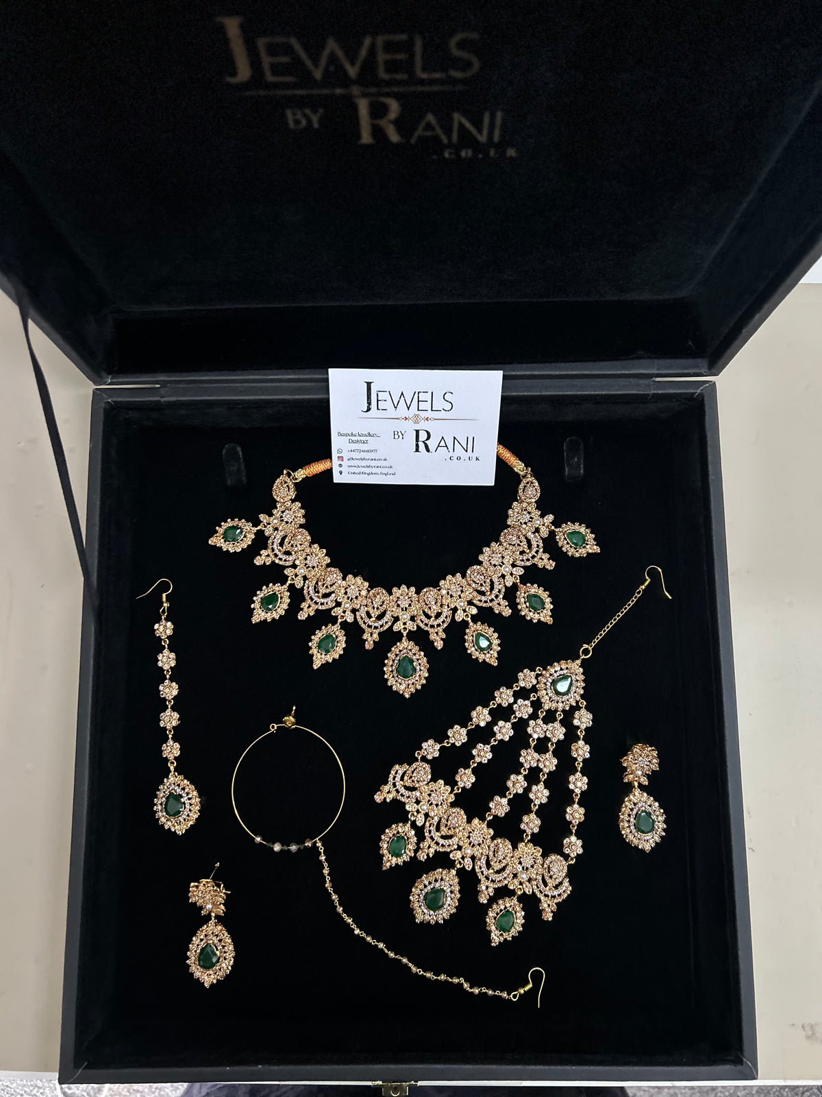 Trending, Emerald Green & Gold Statement Set Style 5207