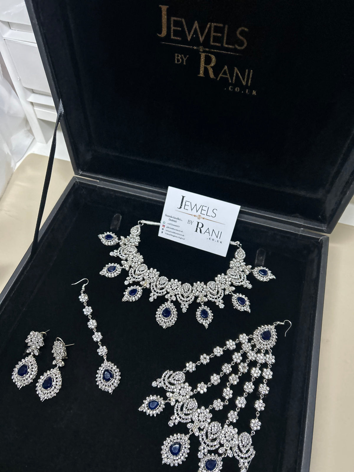 Trending, Royal Blue & Silver Statement Set Style 5207