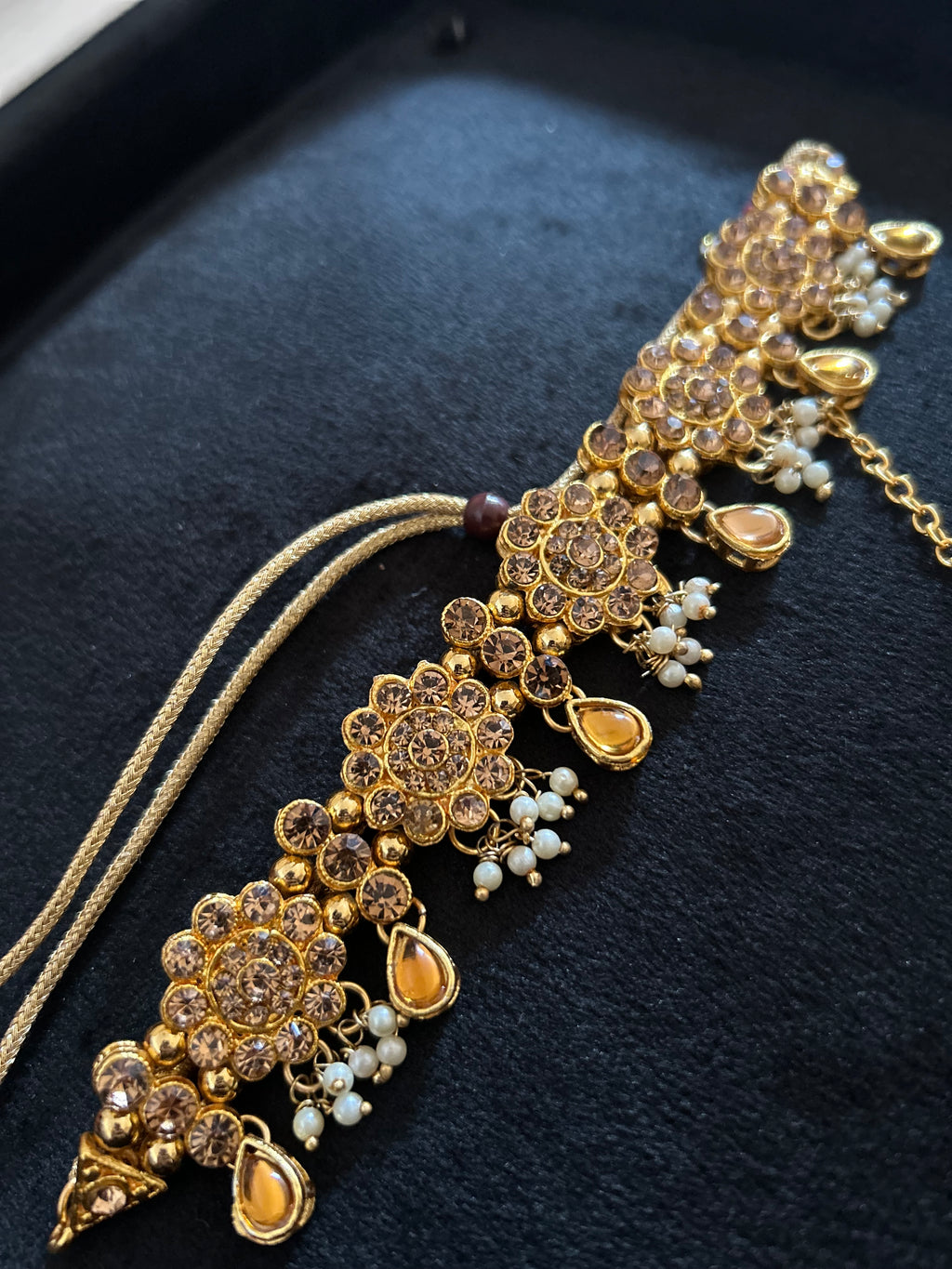 Beautiful Light Weight Gold and White Choker and Tikka