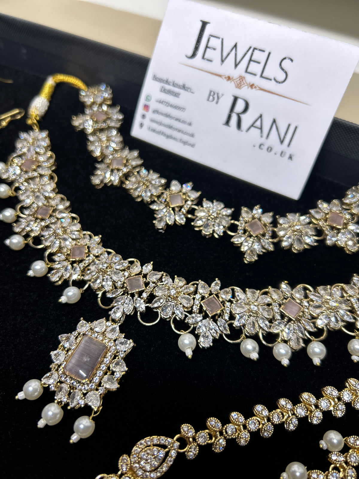 Pearly, Pink, white and Gold Choker and Necklace Set Style 5202