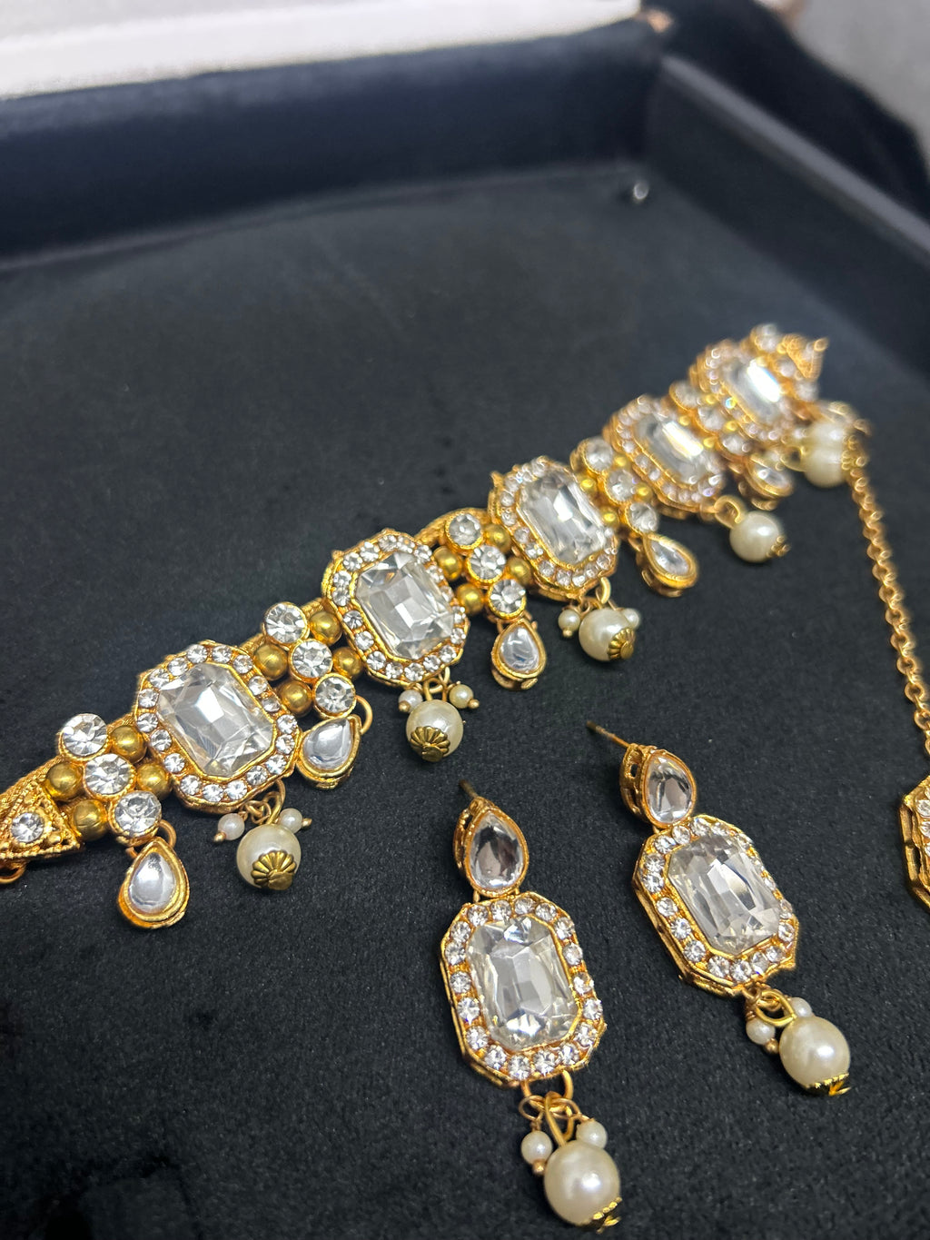 Stunning Light Weight Silver, gold and White Choker with Earrings and Tikka