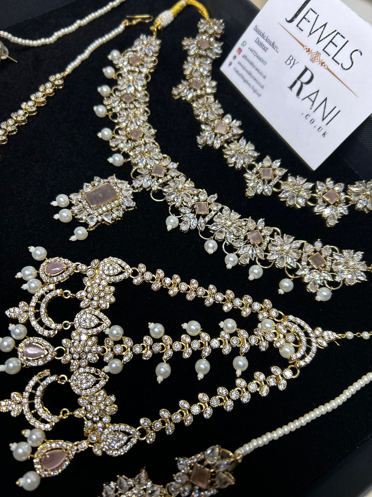 Pearly, Pink, white and Gold Choker and Necklace Set Style 5202
